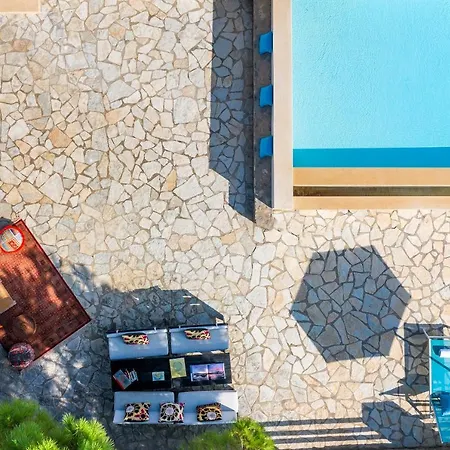 Mary's House * Pefki